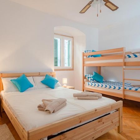 Lct Alberti Palace Apartment Σπλιτ Εξωτερικό φωτογραφία
