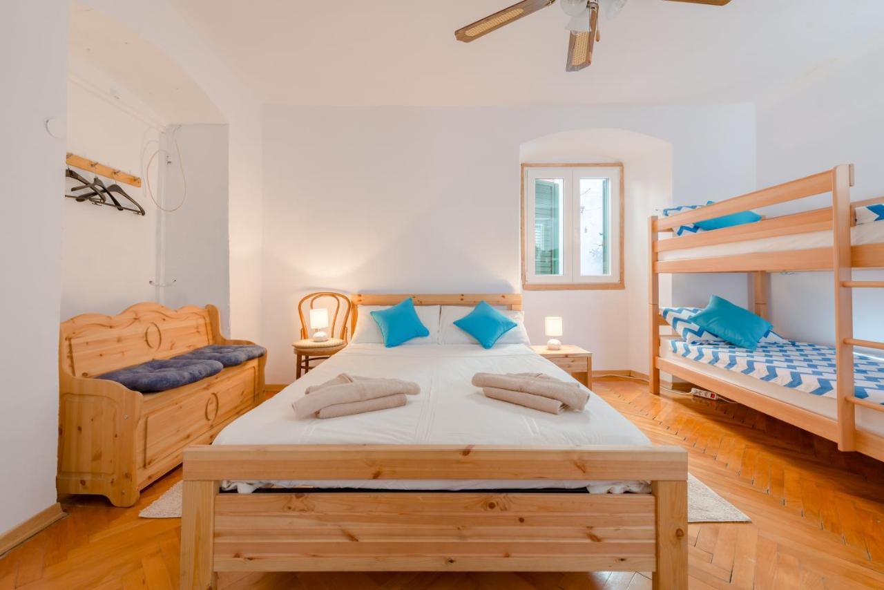 Lct Alberti Palace Apartment Σπλιτ Εξωτερικό φωτογραφία