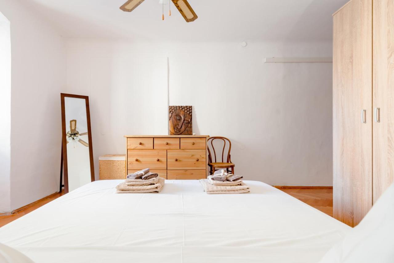 Lct Alberti Palace Apartment Σπλιτ Εξωτερικό φωτογραφία